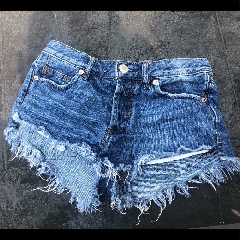 Mid rise Free People Jean shorts